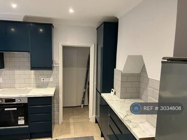 1 bedroom maisonette for rent