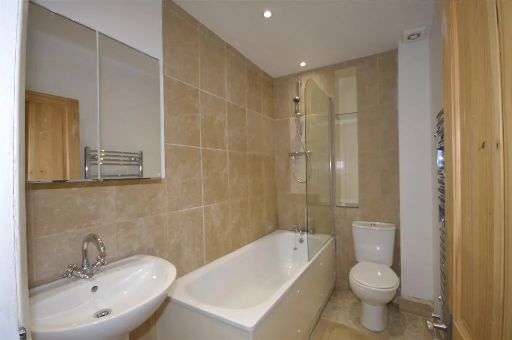3 bedroom apartment for rent