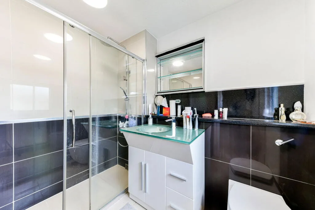 1 bedroom maisonette for rent