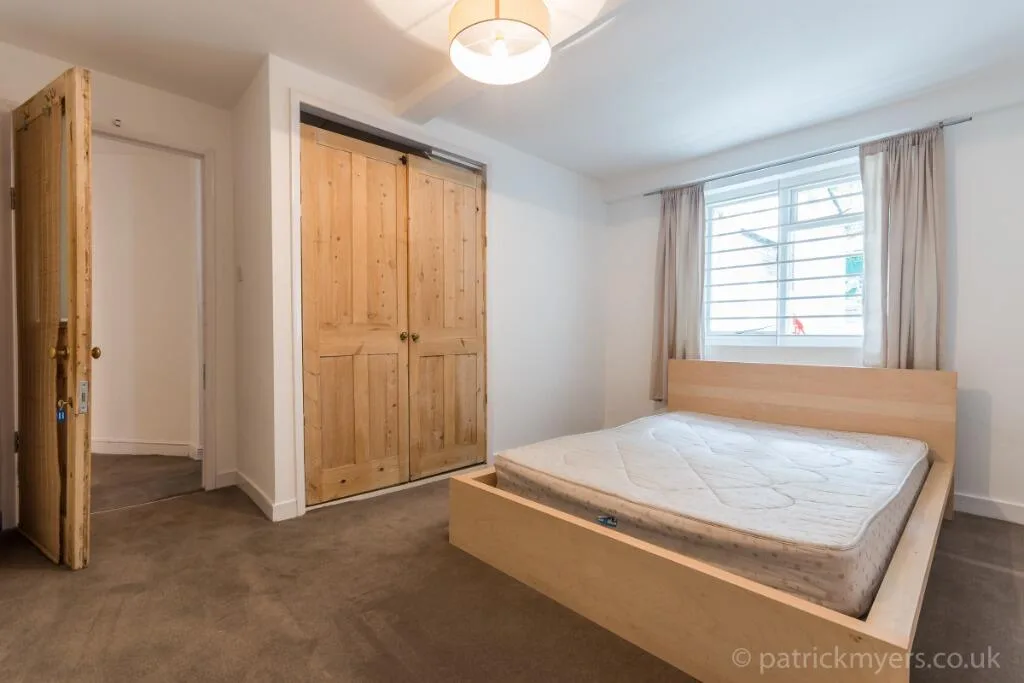 3 bedroom maisonette for rent