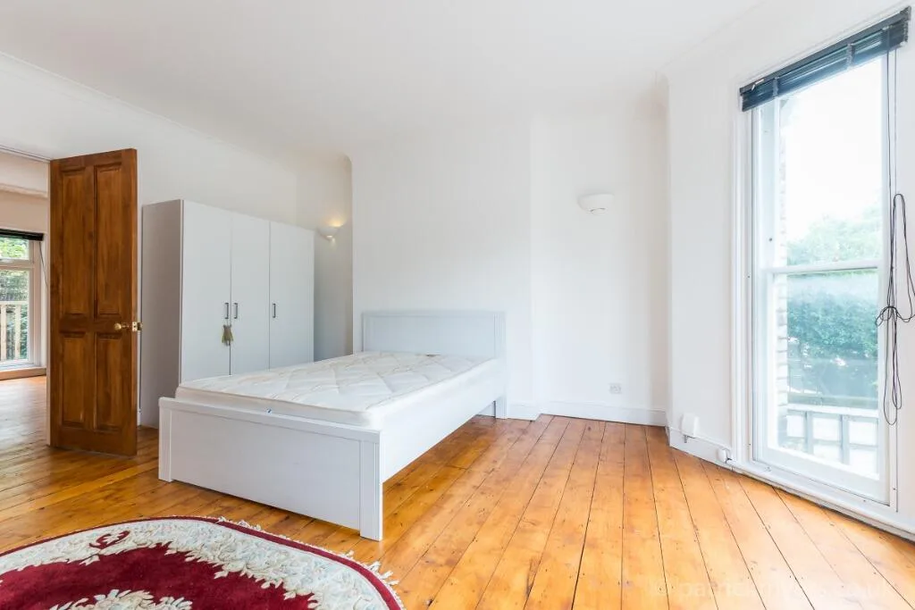 3 bedroom maisonette for rent
