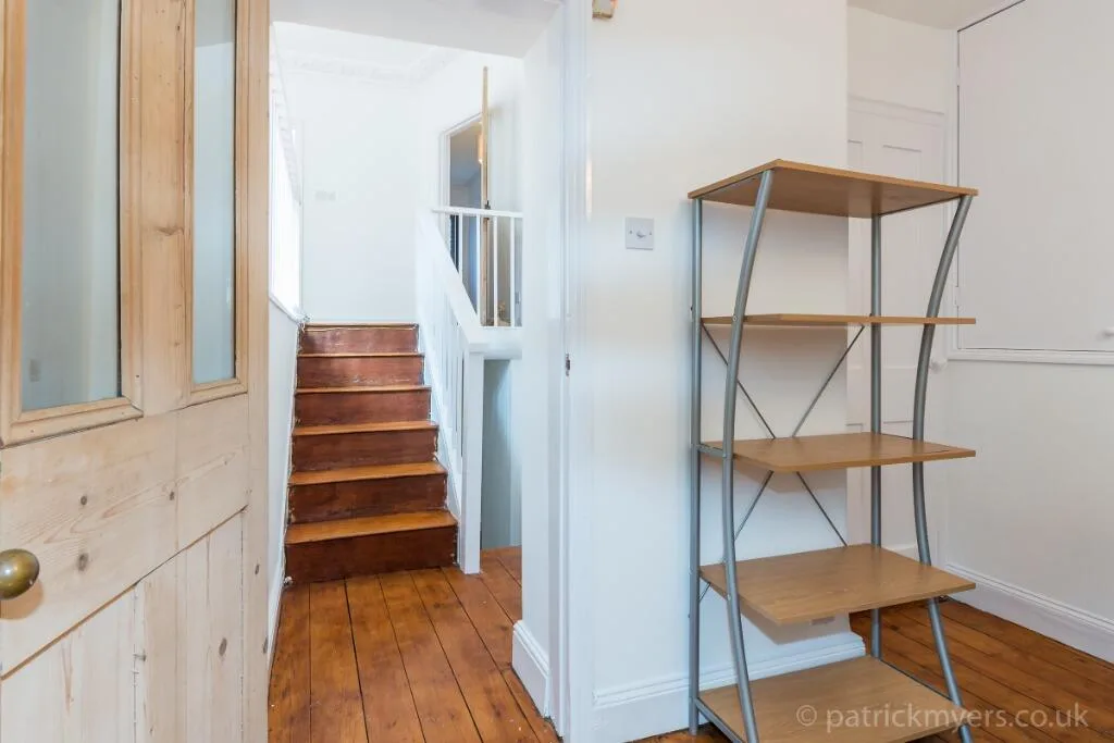 3 bedroom maisonette for rent