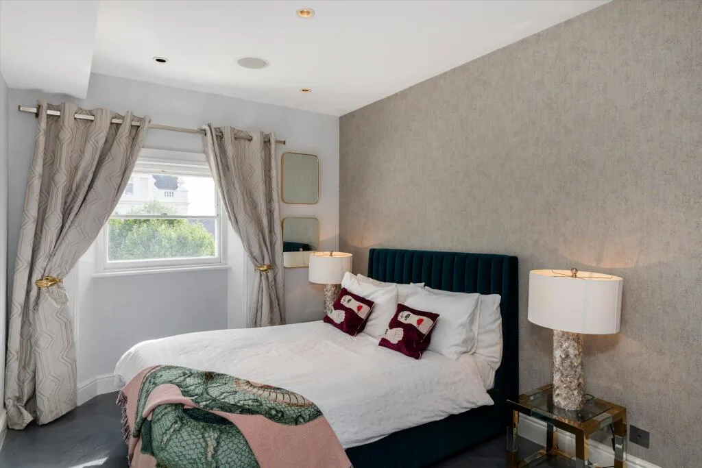 4 bedroom flat for rent