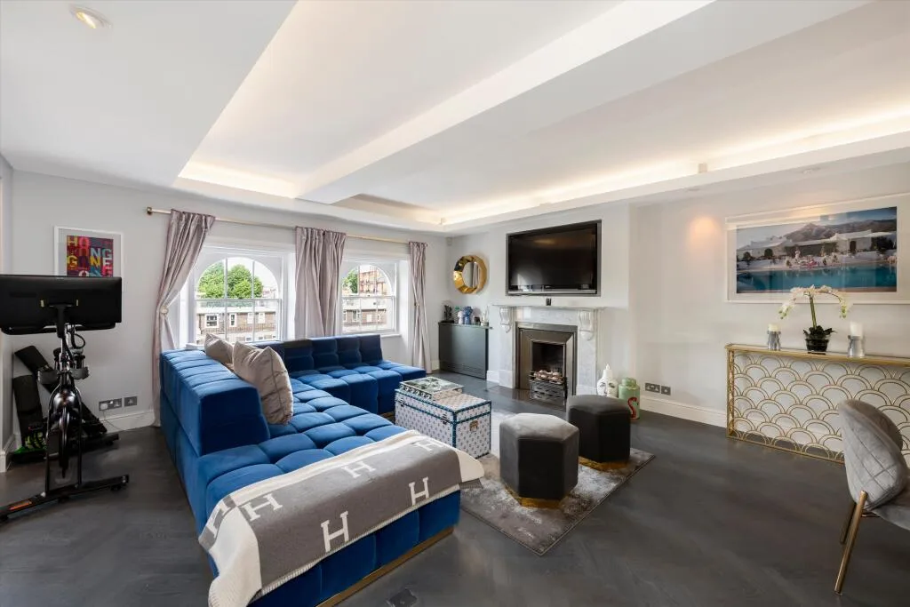 4 bedroom flat for rent