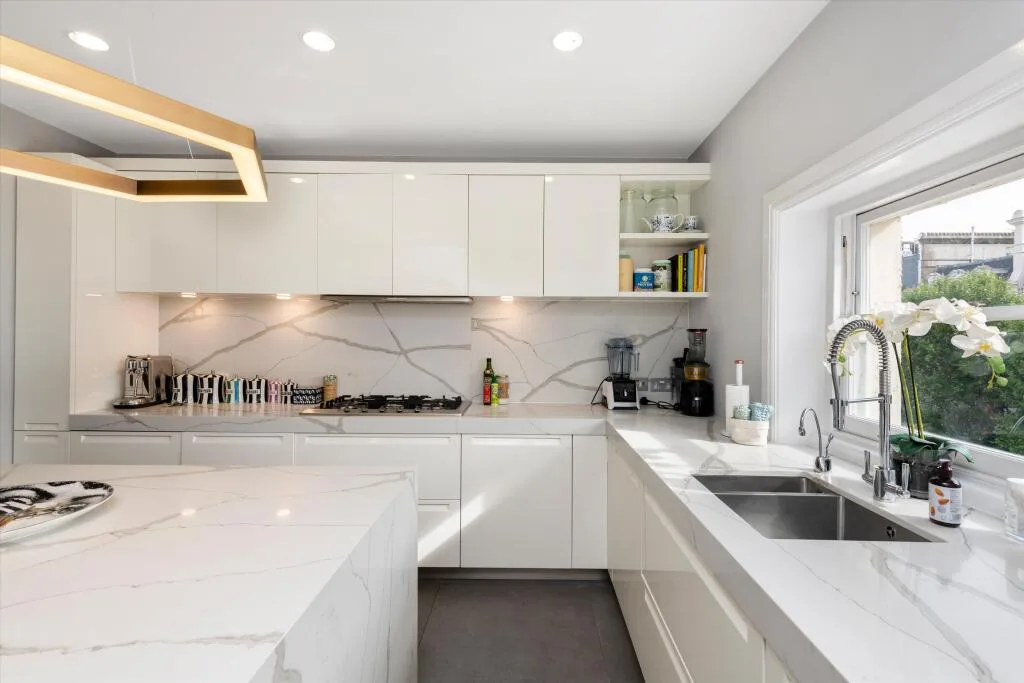 4 bedroom flat for rent