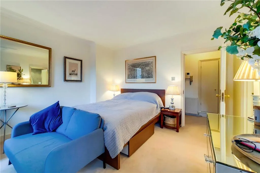 Studio flat for rent