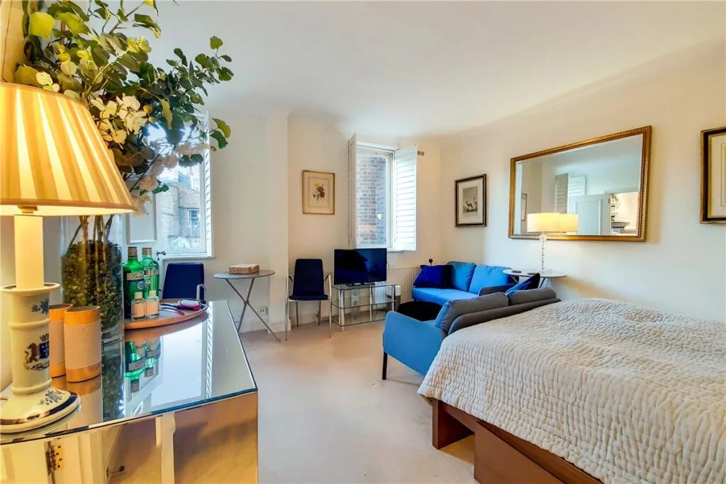 Studio flat for rent