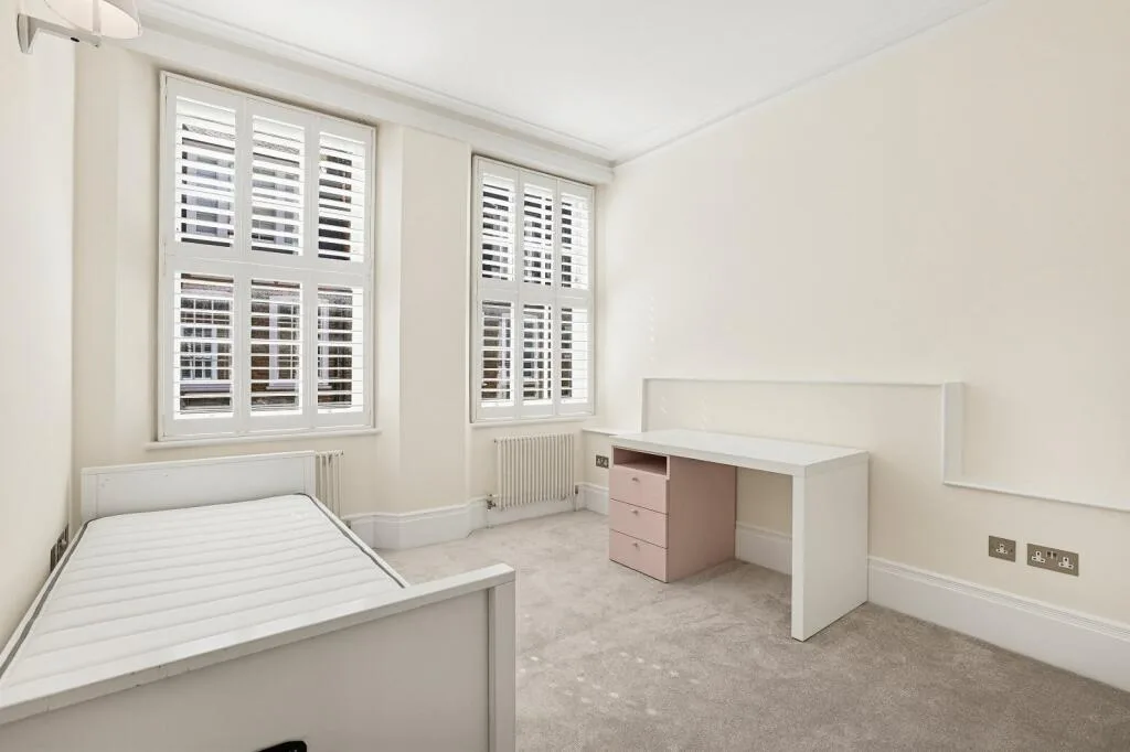 4 bedroom flat for rent