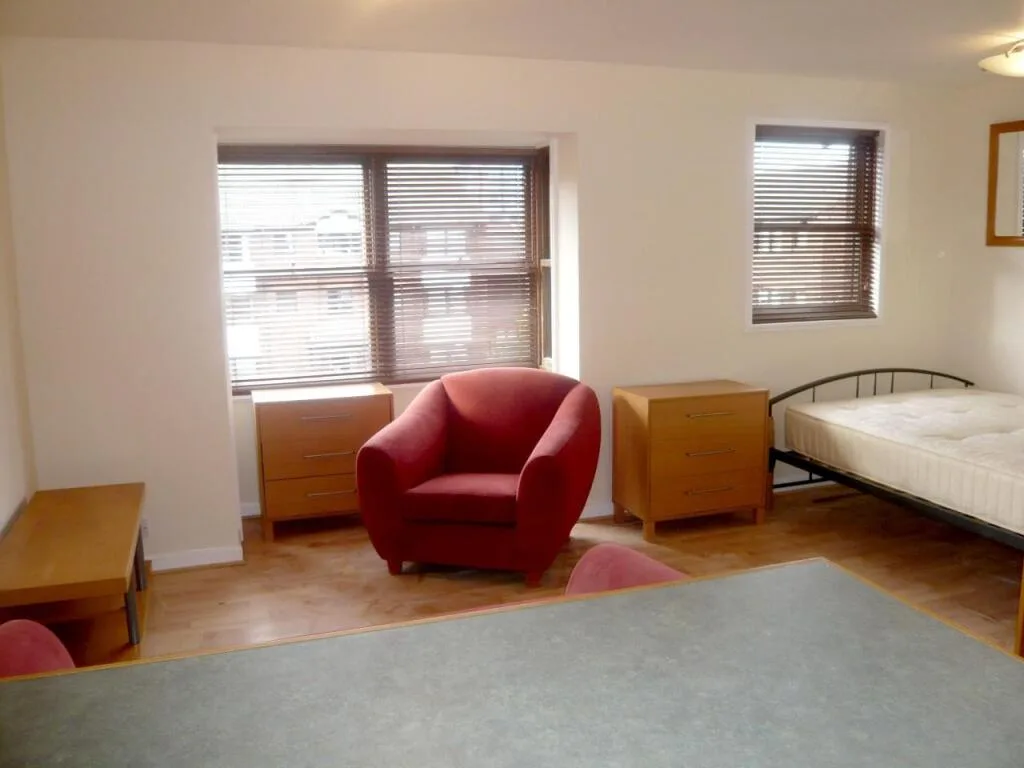 Studio flat for rent