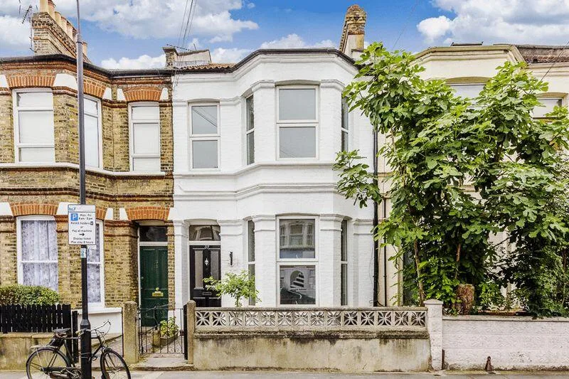 4 bedroom terraced house for rent