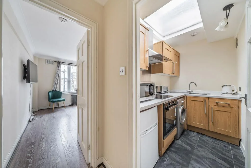 Studio flat for rent