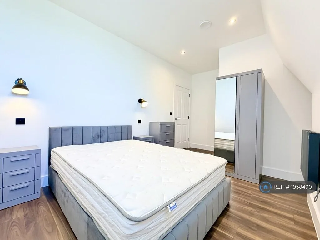 2 bedroom flat for rent