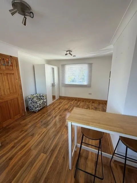 Studio flat for rent