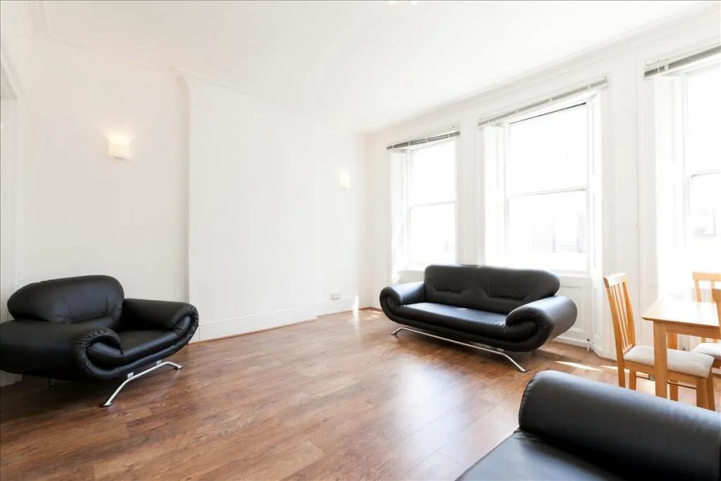 4 bedroom triplex for rent