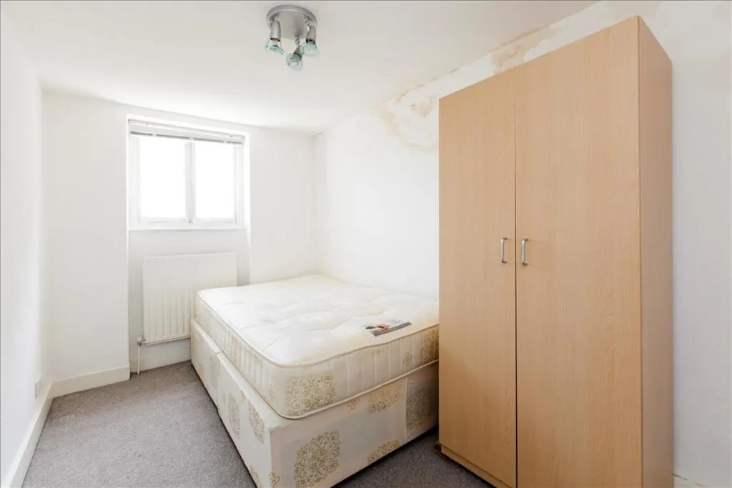 4 bedroom triplex for rent