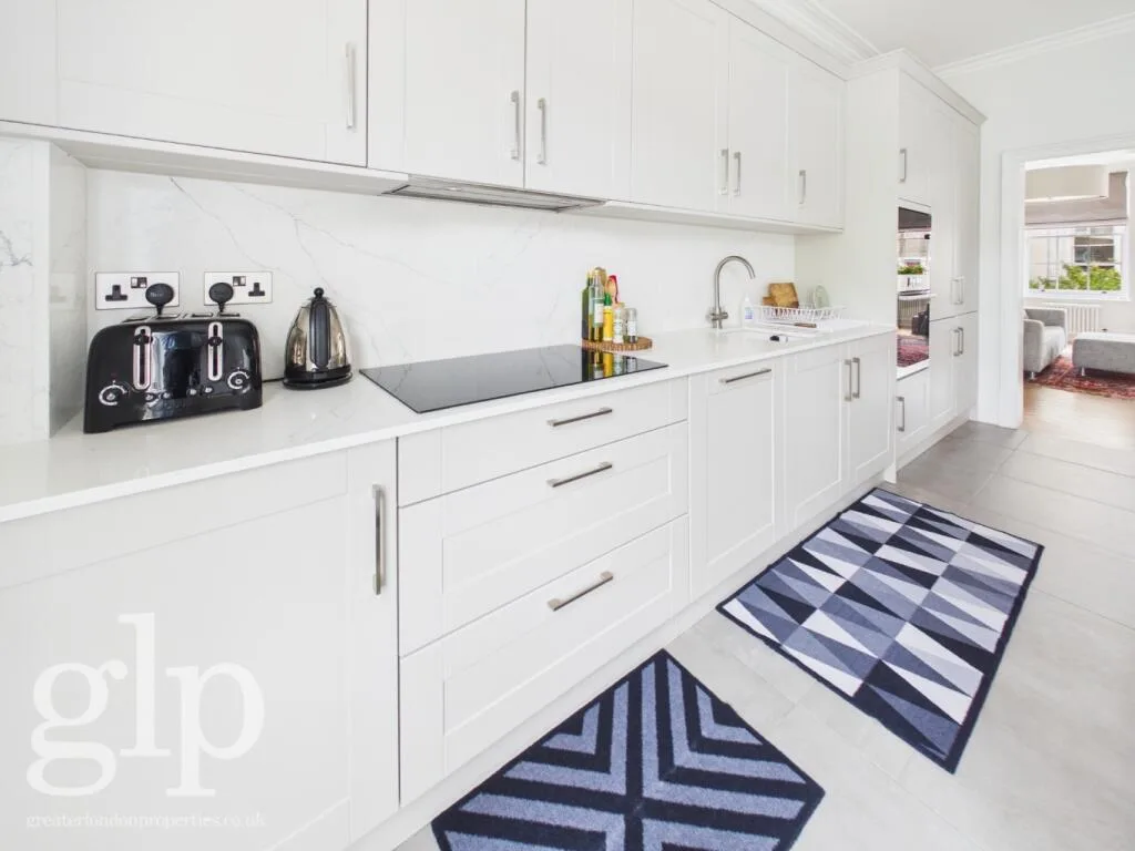 3 bedroom apartment for rent