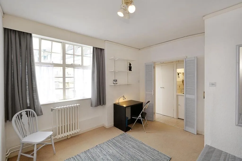 Studio flat for rent