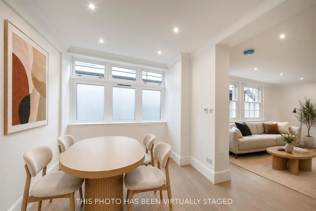 2 bedroom mews property for rent