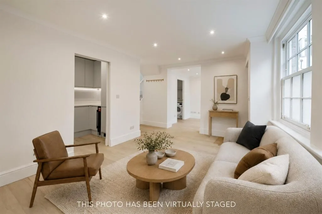 2 bedroom mews property for rent