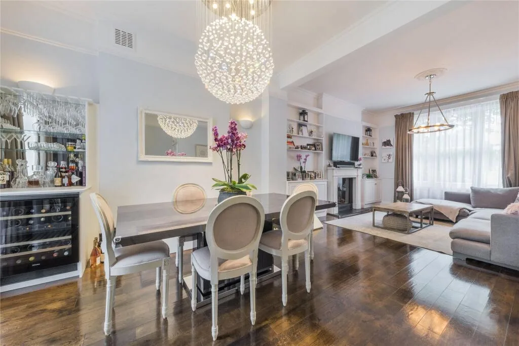 3 bedroom flat for rent