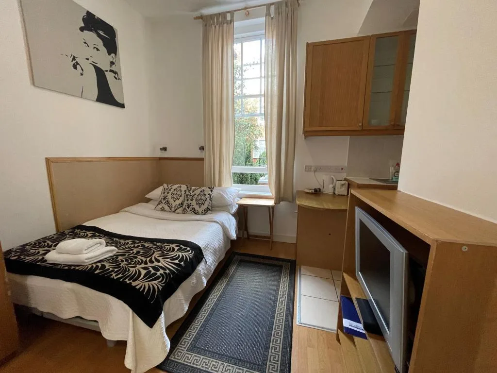 Studio flat for rent