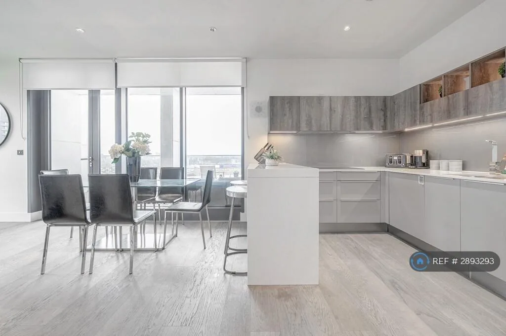 3 bedroom flat for rent