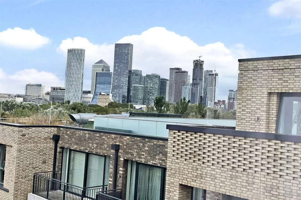 3 bedroom flat for rent