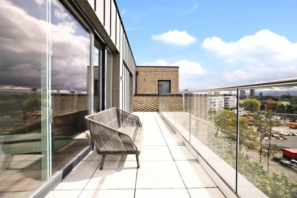 3 bedroom flat for rent
