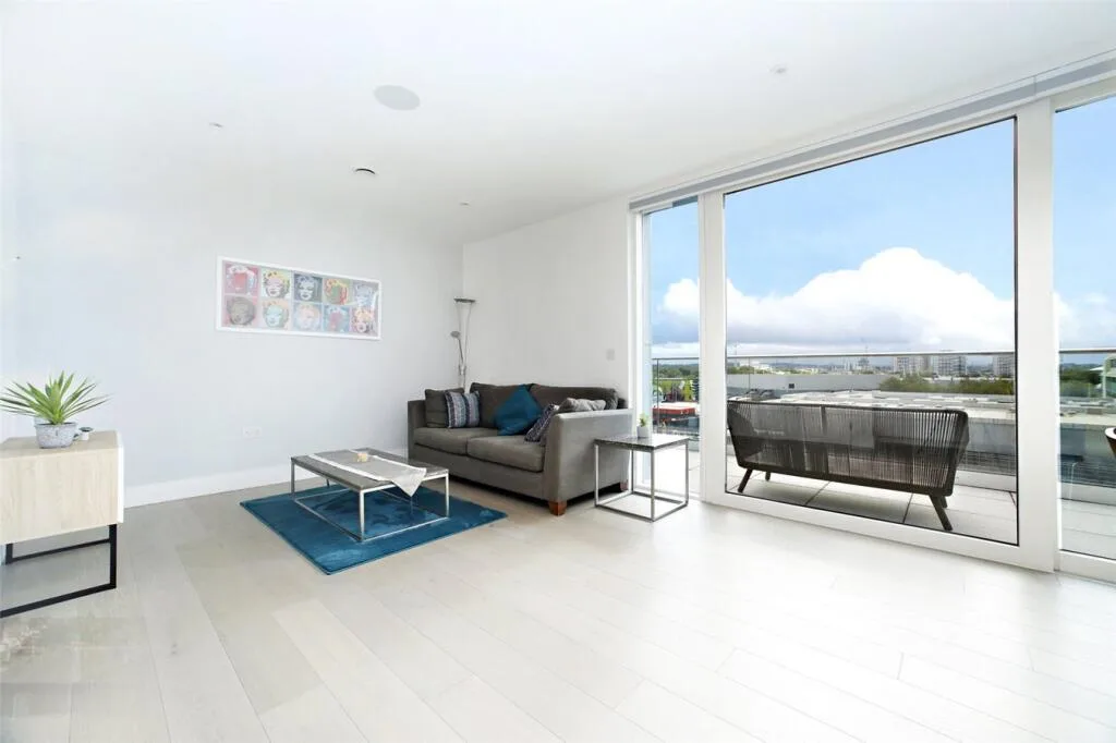 3 bedroom flat for rent