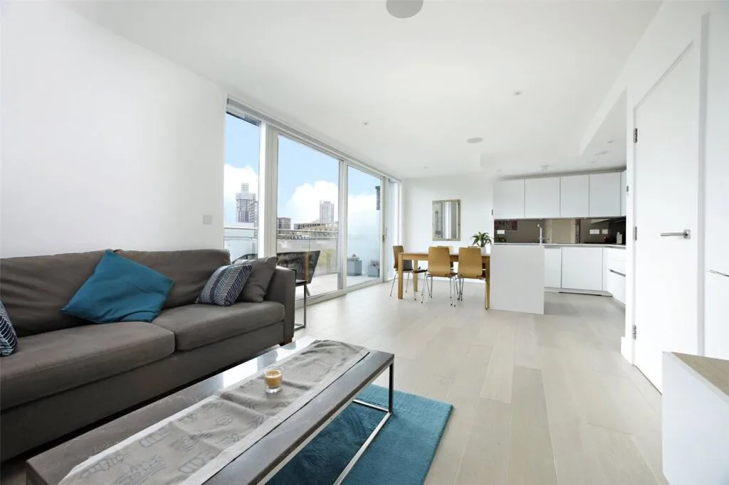 3 bedroom flat for rent