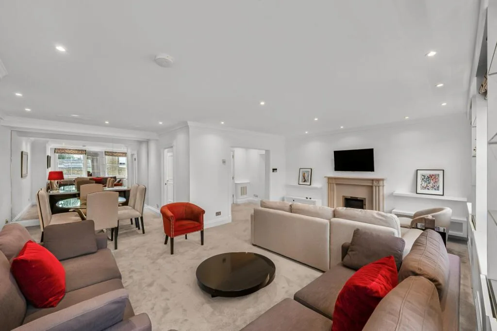 3 bedroom flat for rent