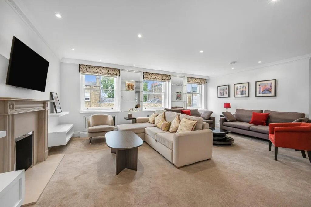 3 bedroom flat for rent