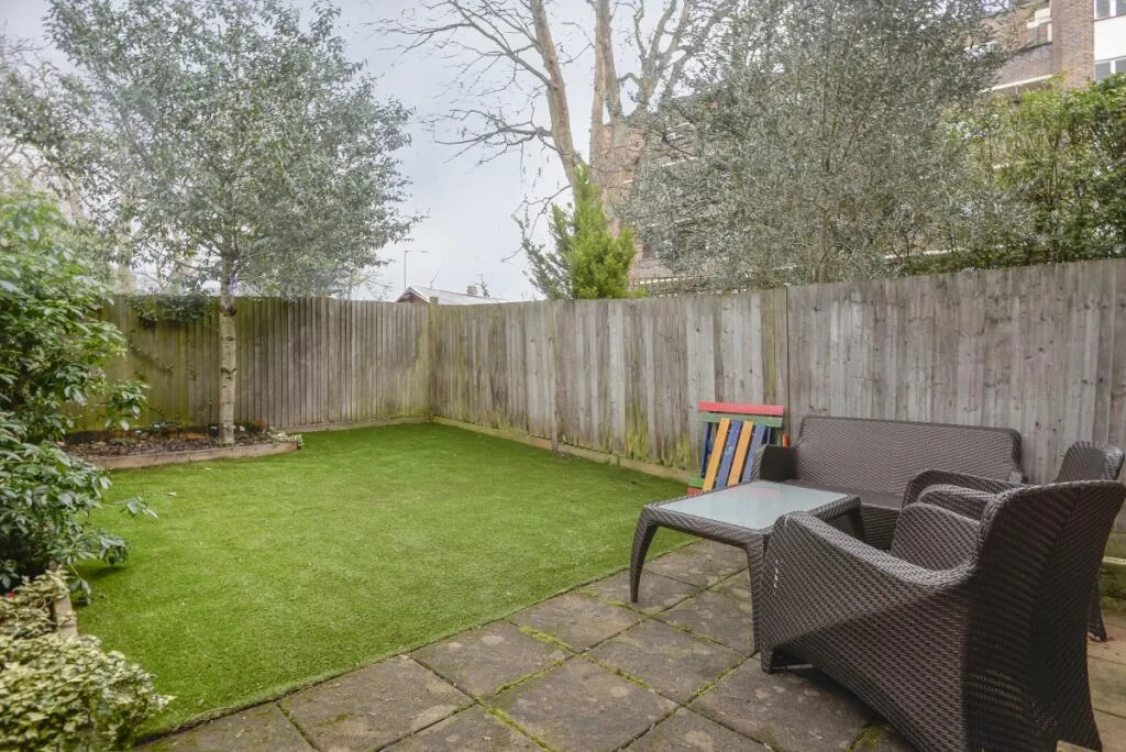 4 bedroom terraced house for rent