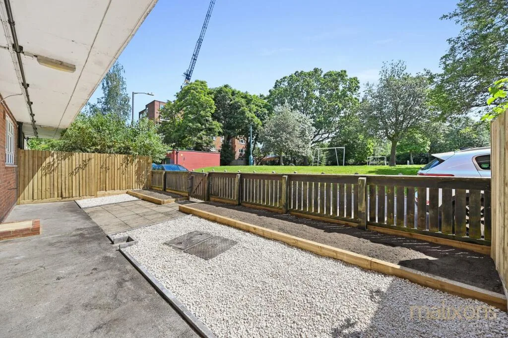 3 bedroom flat for rent