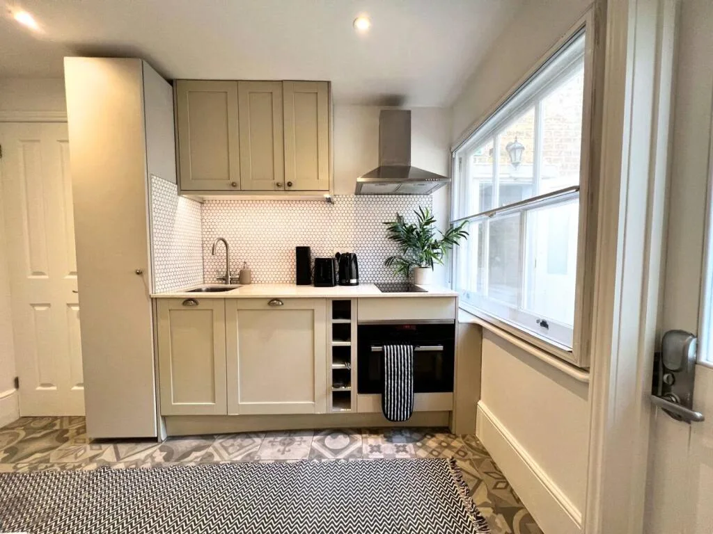 Studio flat for rent