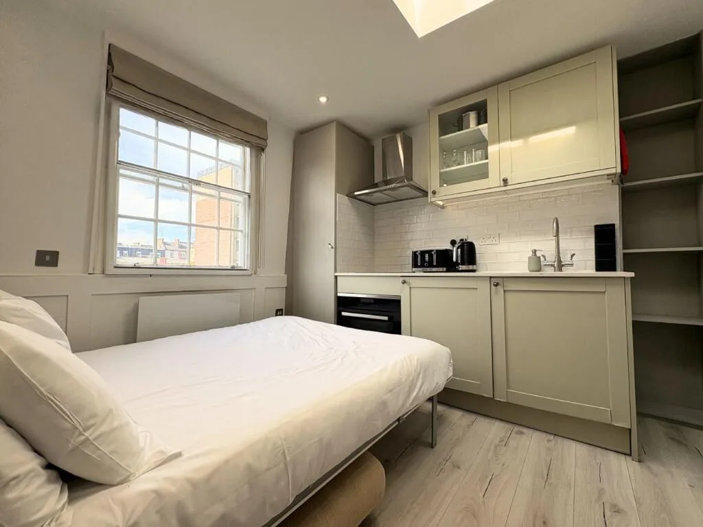 Studio flat for rent