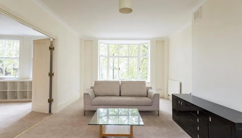 5 bedroom end of terrace house for rent