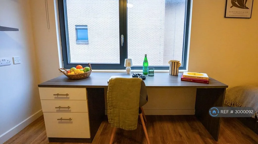Studio flat for rent
