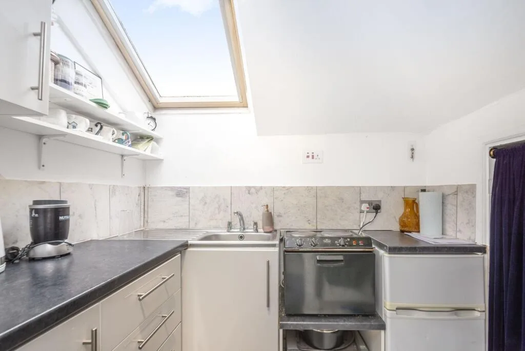 Studio flat for rent