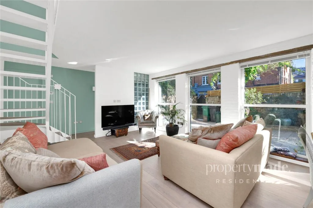 2 bedroom detached house for rent