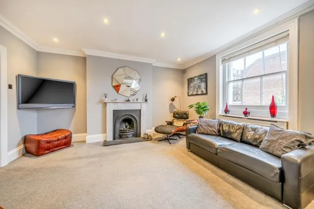 2 bedroom flat for rent