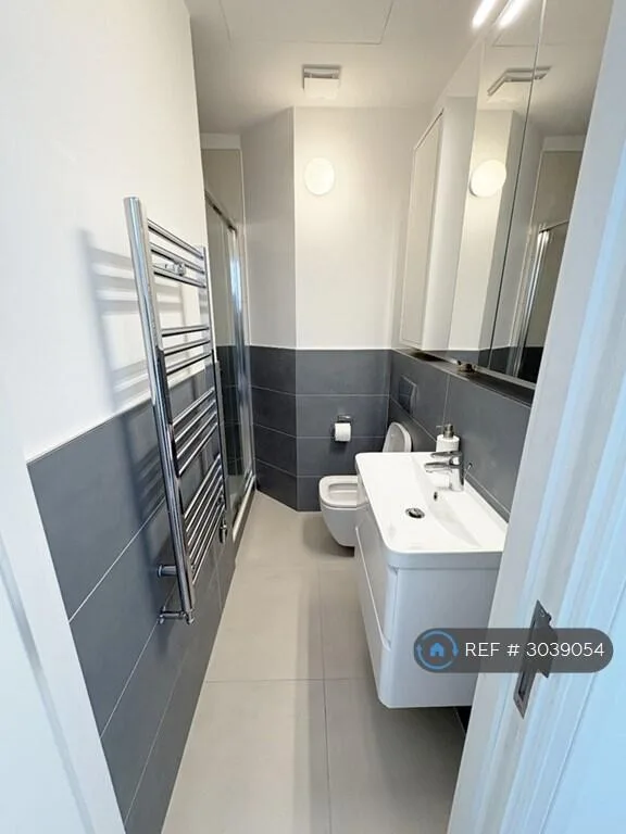 3 bedroom maisonette for rent