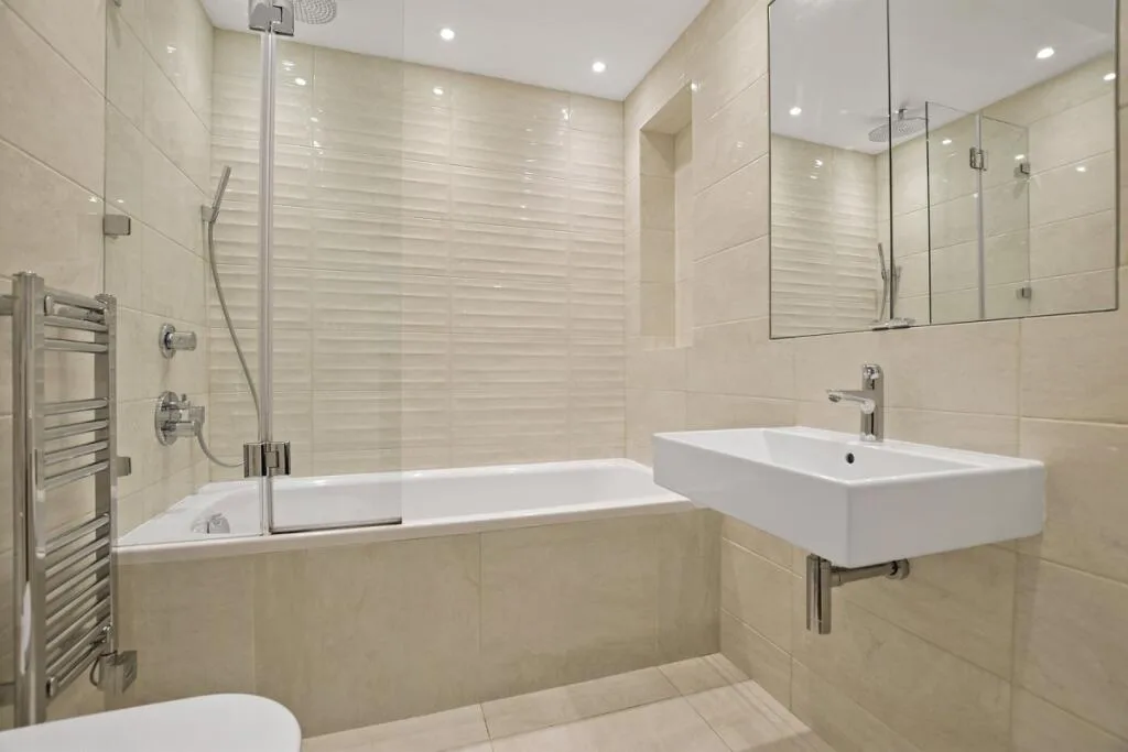 3 bedroom flat for rent