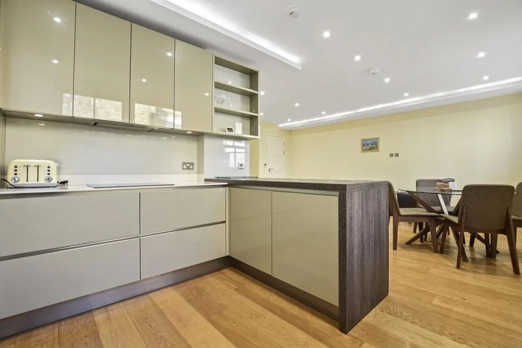 3 bedroom flat for rent