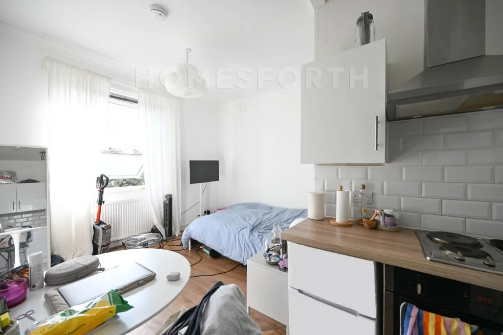 Studio flat for rent