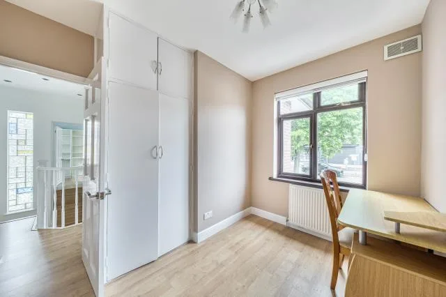 4 bedroom detached house for rent