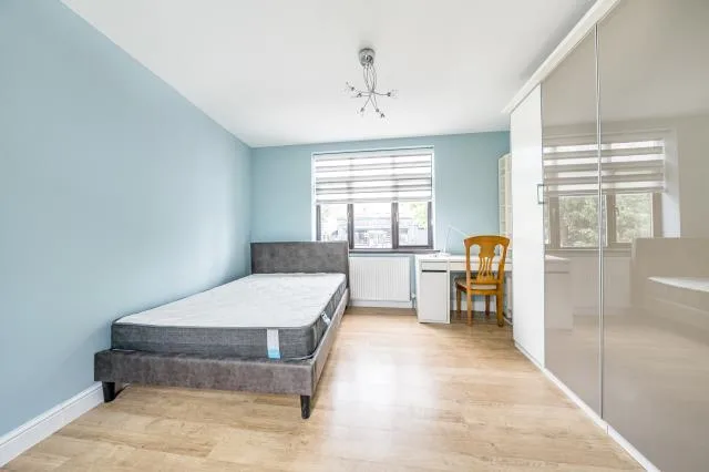 4 bedroom detached house for rent