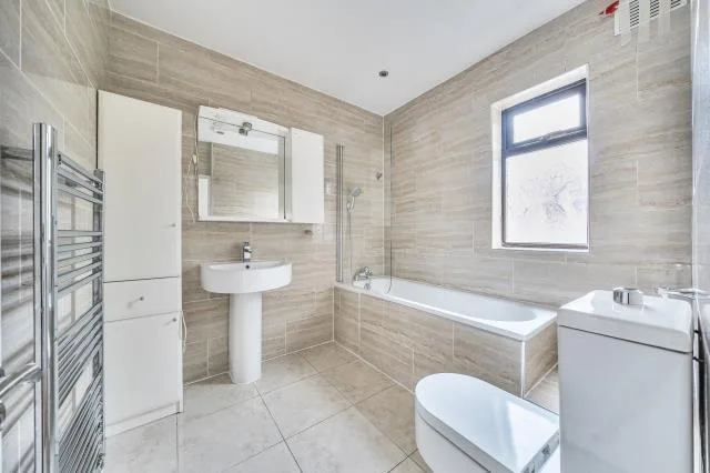 4 bedroom detached house for rent