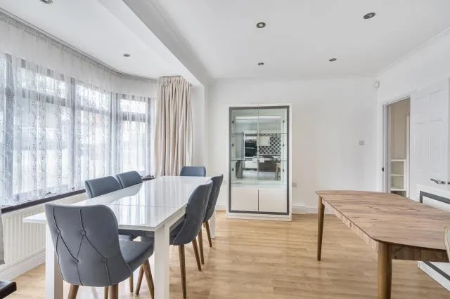 4 bedroom detached house for rent
