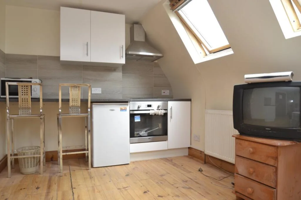 Studio flat for rent